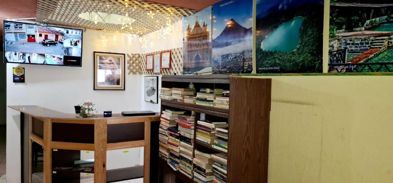 Hotel Ideal, Your House In Quetzaltenango Buitenkant foto